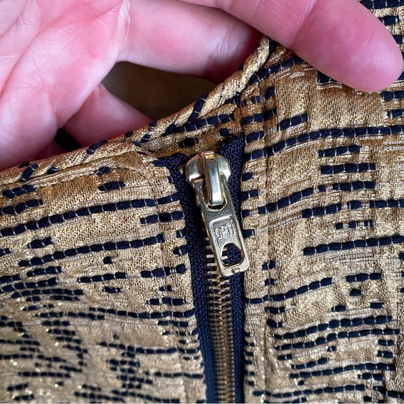 ⭐️ MANGO GOLD BLACK METALLIC BLAZER JACKET! - Picture 10 of 14